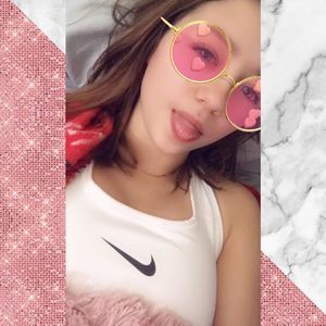 Meet your Posher, Courtney